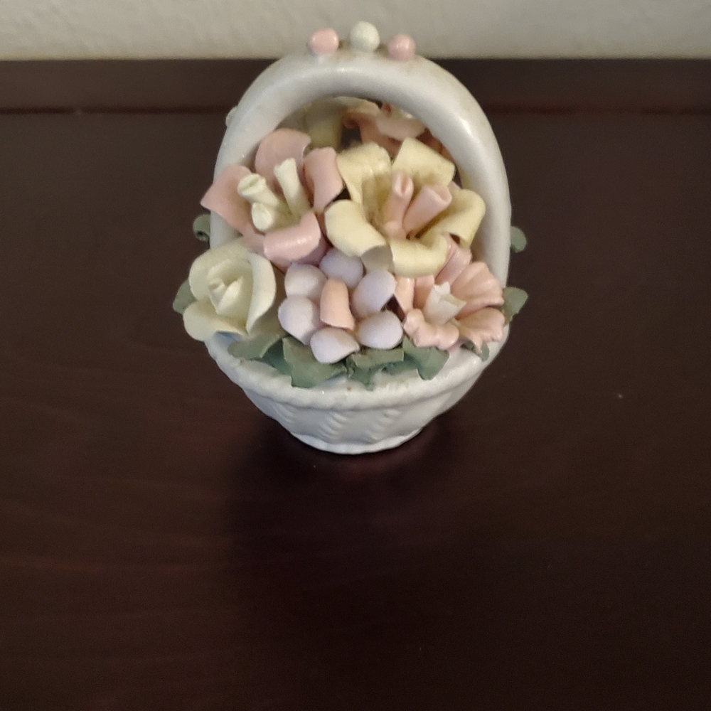 Vintage Small Bisque Floral Arrangement In A Weaved Basket Figurine